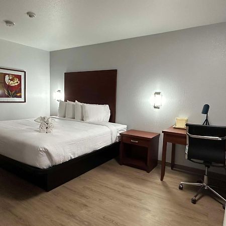 Surestay Plus By Best Western Brooks Exterior photo